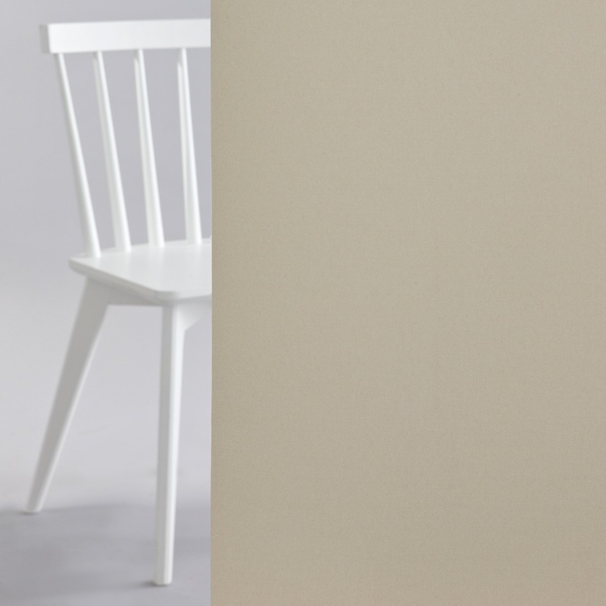 Solskydd-inomhus-rullgardinsvav-beige-carina-bo-7672